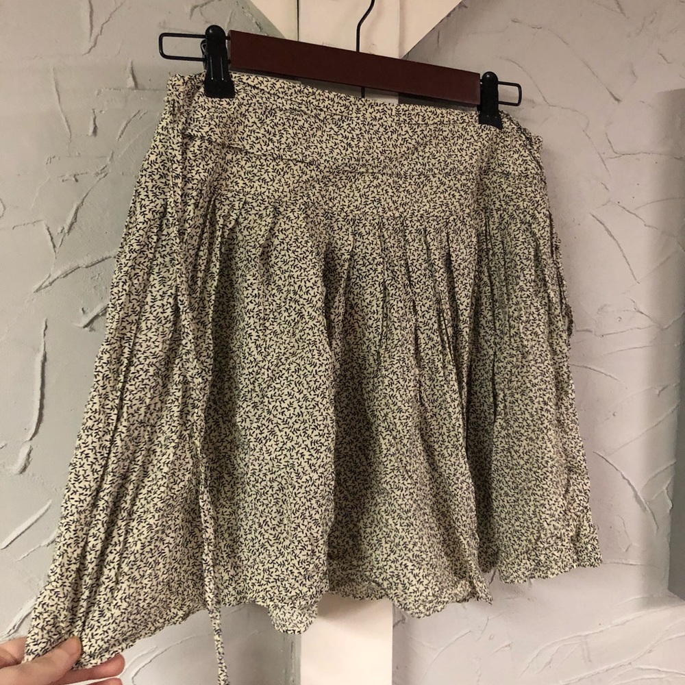 H&M drawstring floral mini skirt swing 6